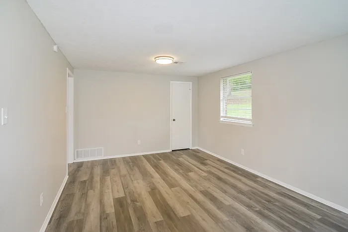 126 Magnolia Dr — Photo 6