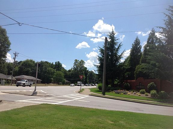 5th image of 2052 Wicker Wood Way