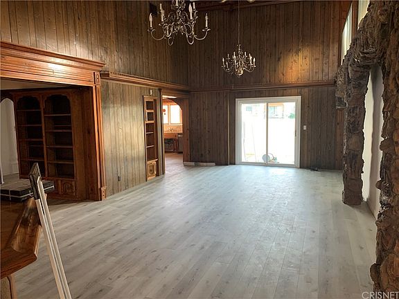 3rd image of 6803 Firmament Ave