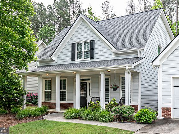 3rd image of 178 Treadstone Ln