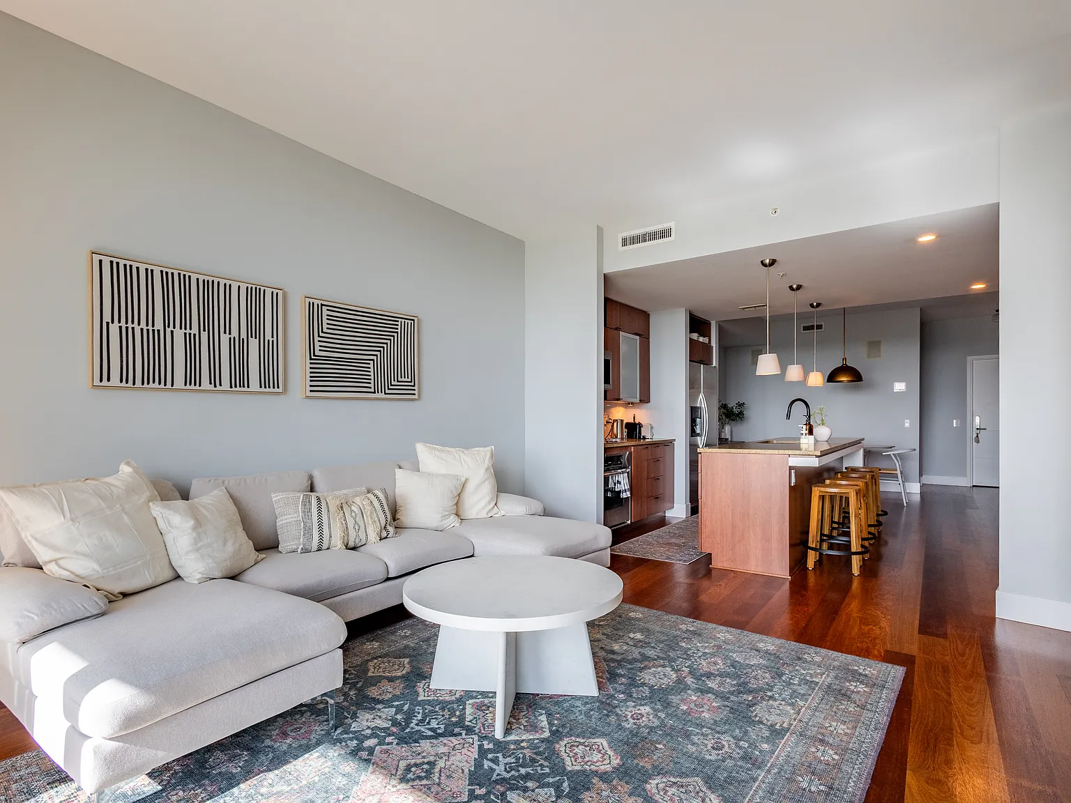 2 bed, 1237 sqft, $3,600 — Photo 3