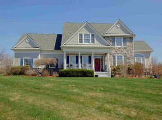 16 Champlain Dr, Hopewell Junction, NY 12533