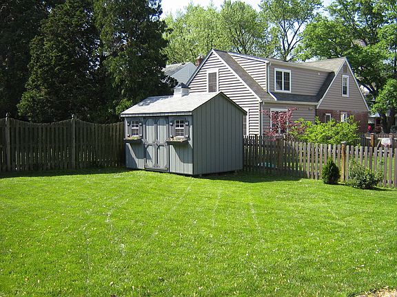 Backyard & 12x8 Shed