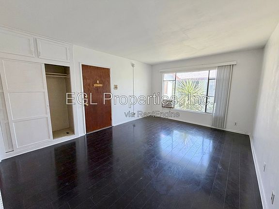 2nd image of 1211 N New Hampshire Ave #14