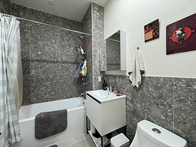 197 Stockholm St #2L — Photo 3
