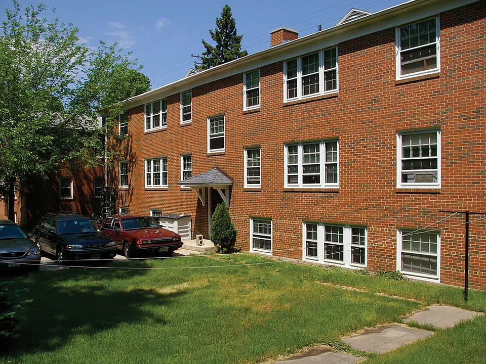 2217 University Ave
