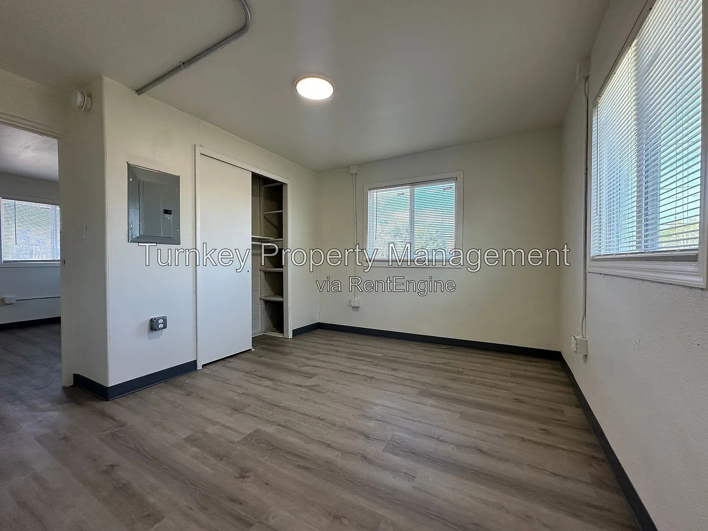 1 bed, 1.0 bath, 558 sqft, $695 — Photo 2
