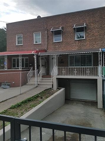 1st image of 3203 Throop Ave