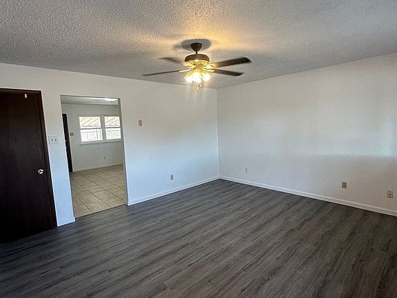 3rd image of 2936 Kelso Ave