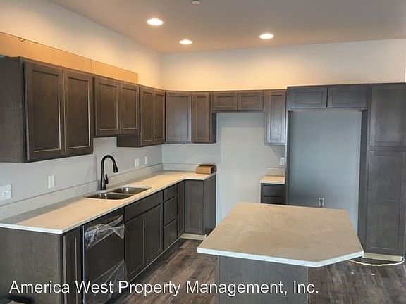 5th image of 1300 Westwood Cir Unit A