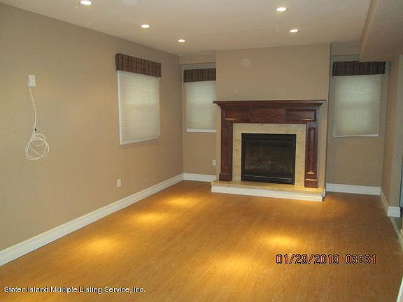 5th image of 245 Wilson Ave