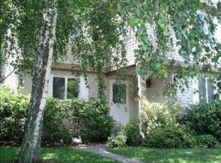 35 Gingerbread Ln, East Hampton, NY 11937
