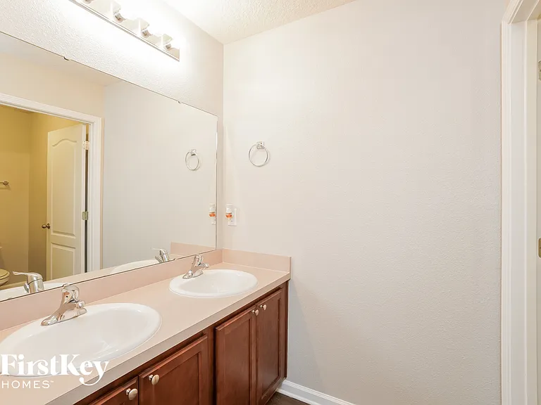 3526 Summit Oaks Dr — Photo 13