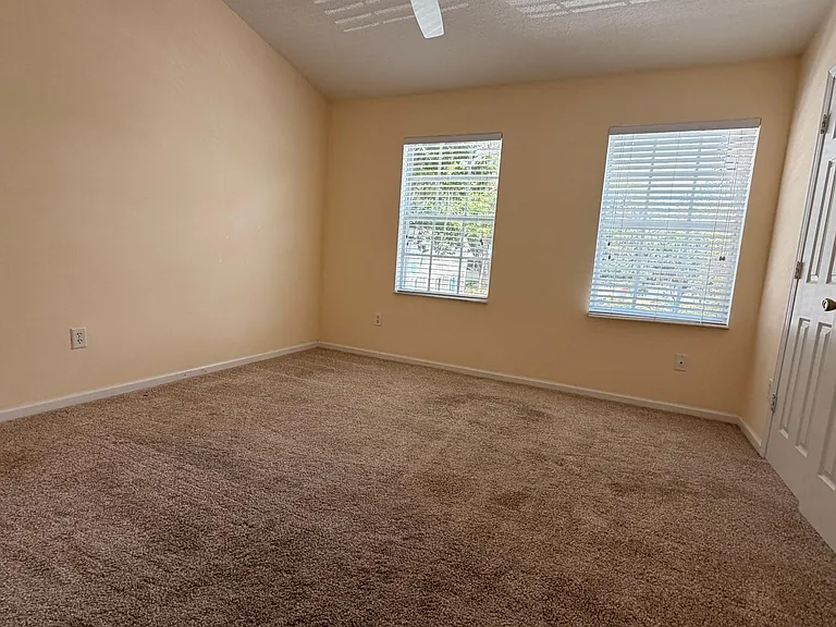2912 Woodlands Park Ct — Photo 18