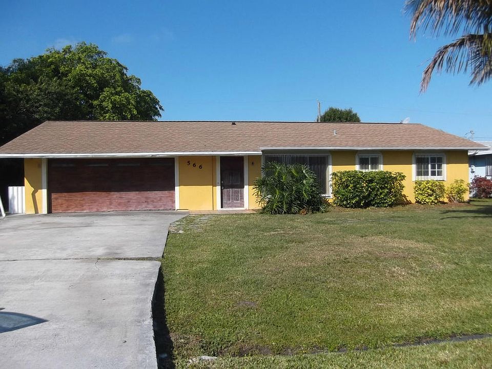 1st image of 566 SE Floresta Dr