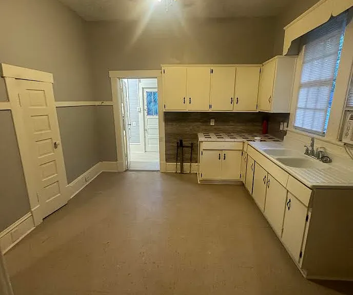 2904 Beacon Ave #B — Photo 17
