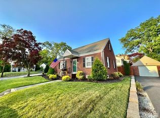 60 Grant Ave, Fords, NJ 08863