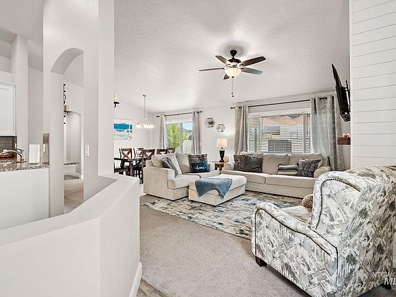 5th image of 4725 N Mallorca Way