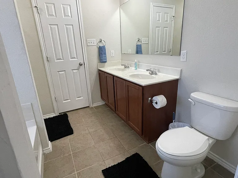 3738 Gallery Wls — Photo 16