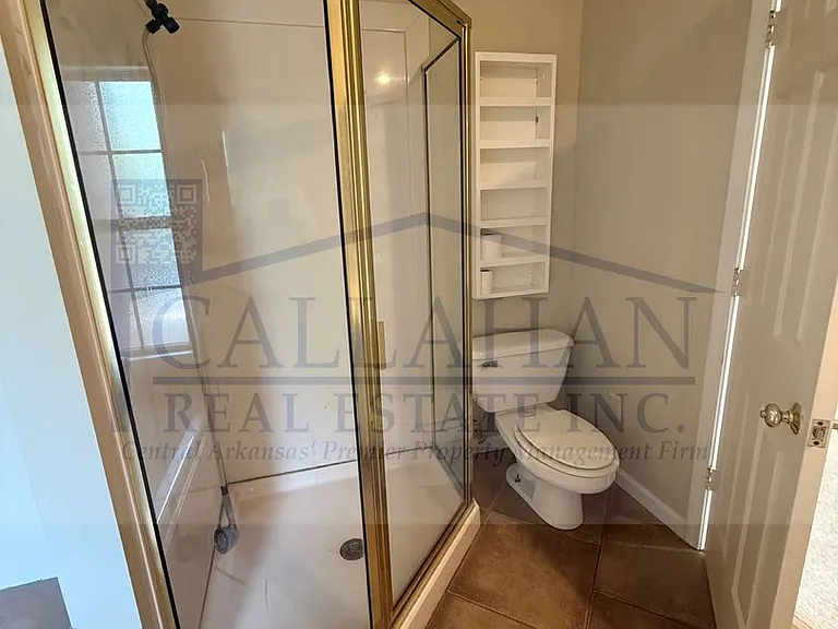 5422 Hawthorne Rd — Photo 3