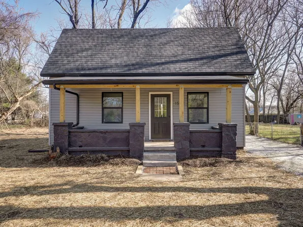 1542 N Hillcrest Avenue, Springfield, MO 65802