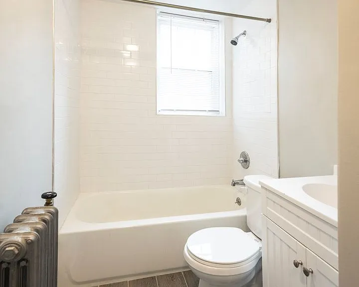 Upsal Gardens Apartments- Beautiful historical building with breathtaking charm! — Photo 57