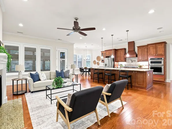 15503 Lake Ridge Rd, Charlotte, NC 28278