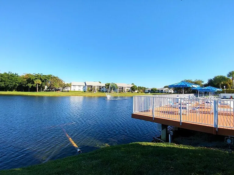 1015 Green Pine Blvd #B3 — Photo 40