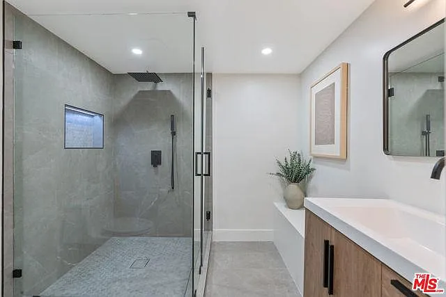 4825 Galendo St — Photo 15