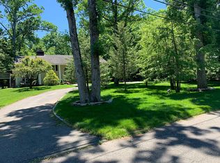 65 Flint Rock Rd, Stamford, CT 06903