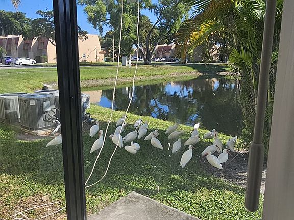4th image of 6020 Shakerwood Cir #103-1