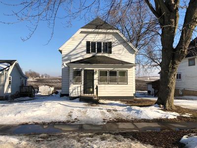 275 Broadway St S, Alden, MN, 56009