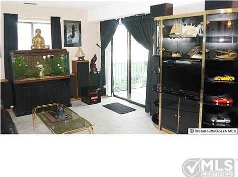 3rd image of 101 Northrup Dr