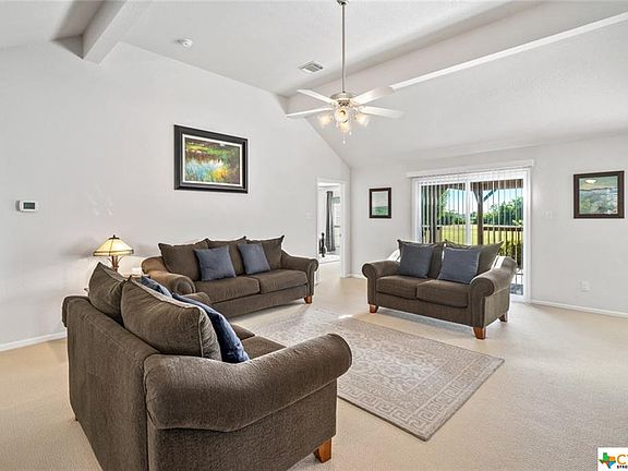 4th image of 431 Thomas Dr