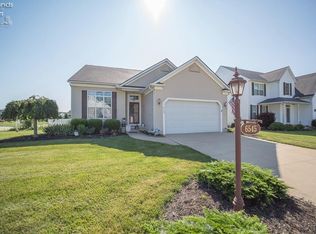 6545 Majestic Dr, North Ridgeville, OH 44039