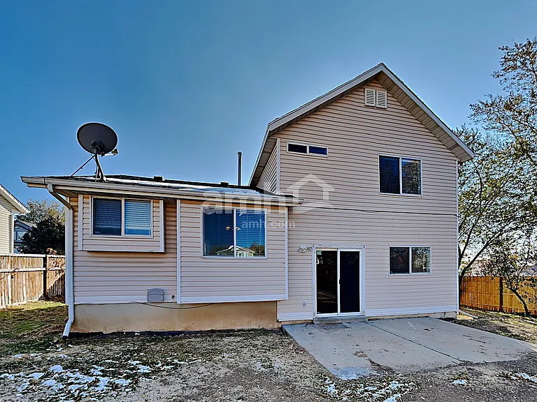 1261 E 3075 N — Photo 17