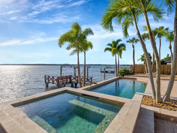 8400 35th Ave N, Saint Petersburg, FL 33710