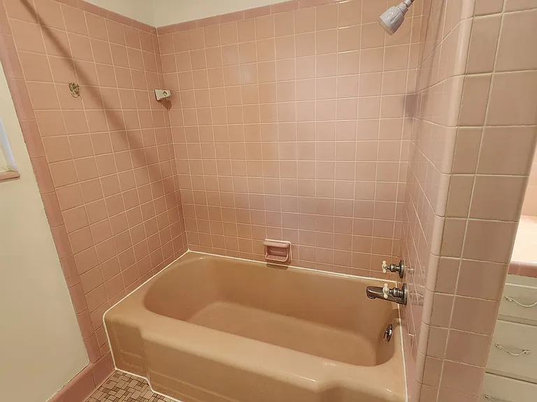 2322 Oakland Dr NW — Photo 19