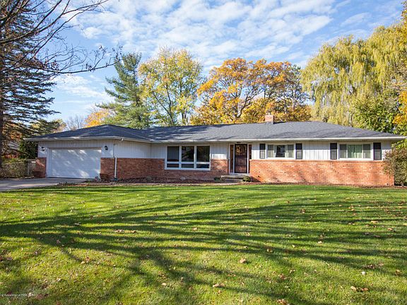 3rd image of 4527 Manitou Dr