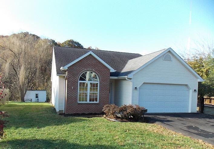 1st image of 1210 Newman Dr