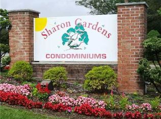 532 Sharon Ct, Woodbridge, NJ 07095