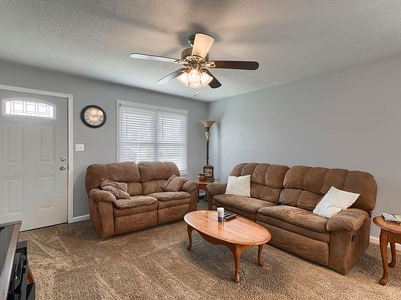 4th image of 3011 Legion Park Dr
