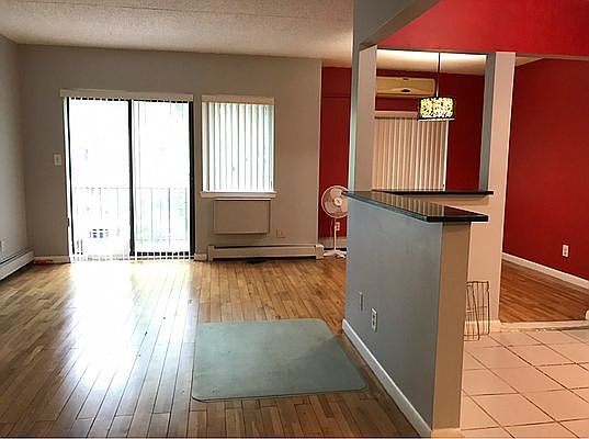 2nd image of 71-32 162nd St #3