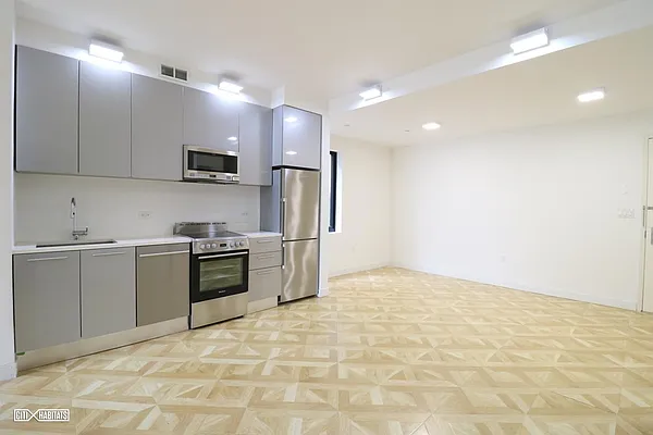 Rented by Citi Habitats | media 16