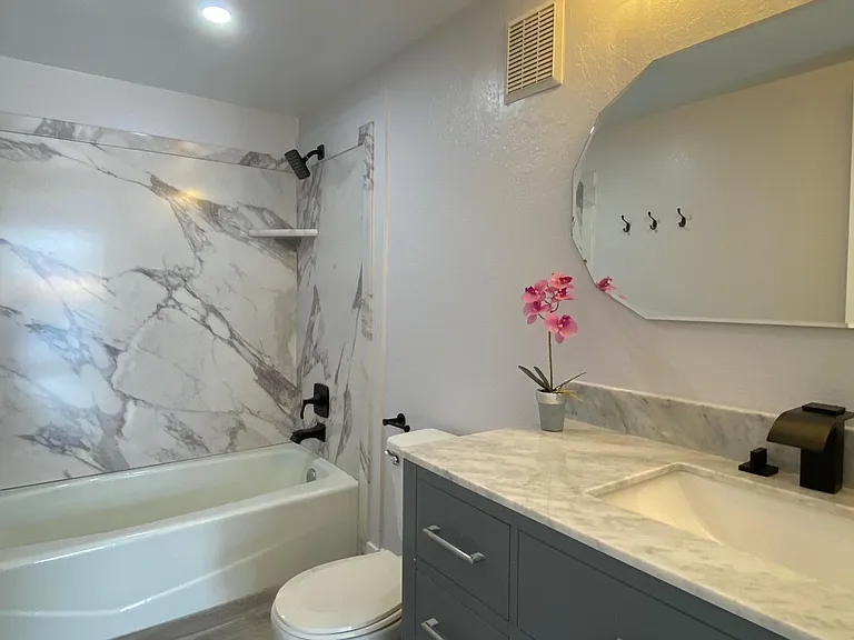 1635 E Cypress St #A — Photo 24