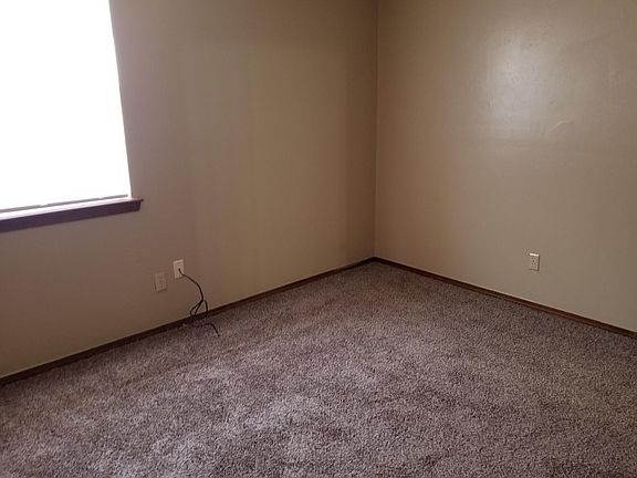 3rd image of 7945 NW Crossland Cir