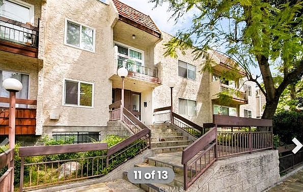 1st image of 12157 Moorpark St APT 204