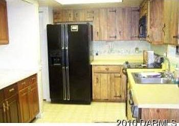 3rd image of 168 Foxglen Ct