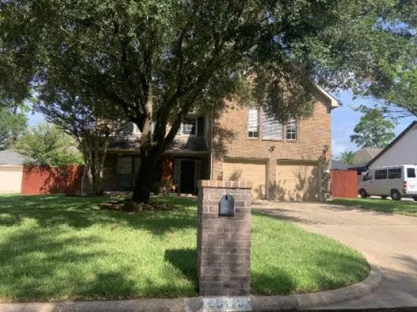25119 Aughton Dr, Spring, TX 77389