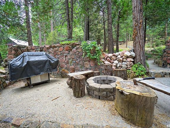 4th image of 11610 Kyburz Dr
